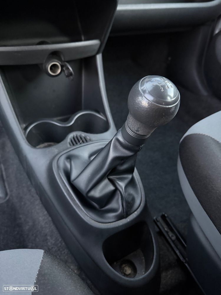Peugeot 107 - 4