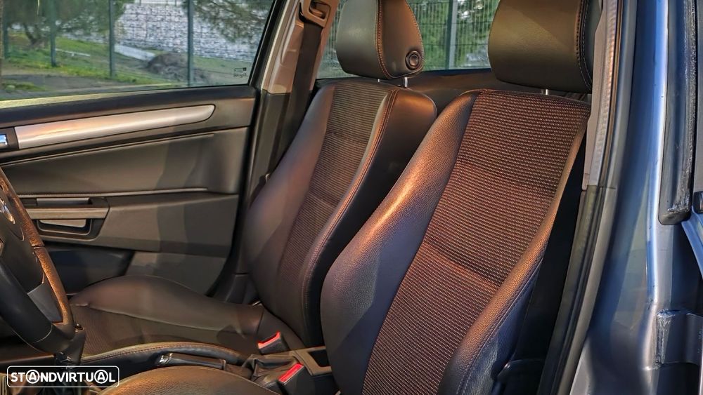 Opel Astra 1.3 CDTI Enjoy EcoFLEX - 11