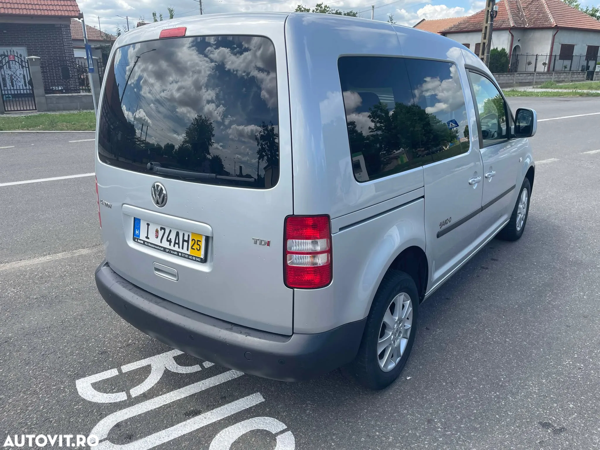 Volkswagen Caddy 1.6 TDI Comfortline DSG - 5