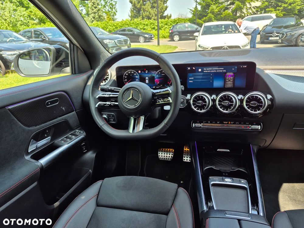 Mercedes-Benz GLA 200 - 26