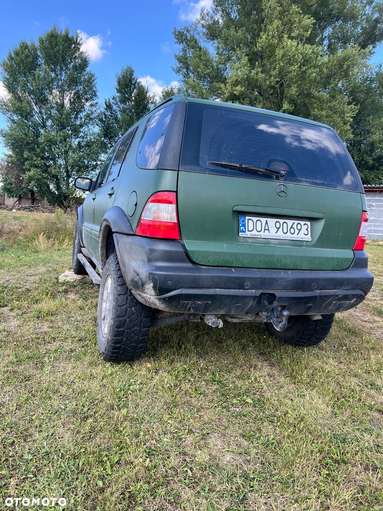 Mercedes-Benz ML - 4