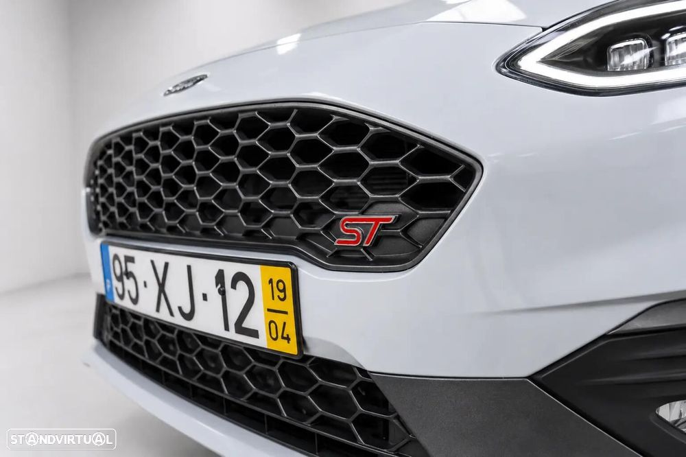 Ford Fiesta 1.5 EcoBoost ST - 37