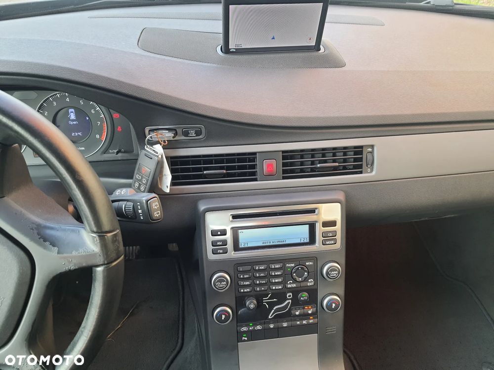 Volvo V70 2.0 - 18