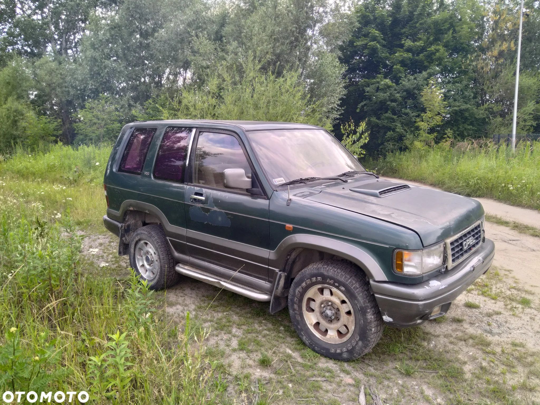 Isuzu Trooper - 1