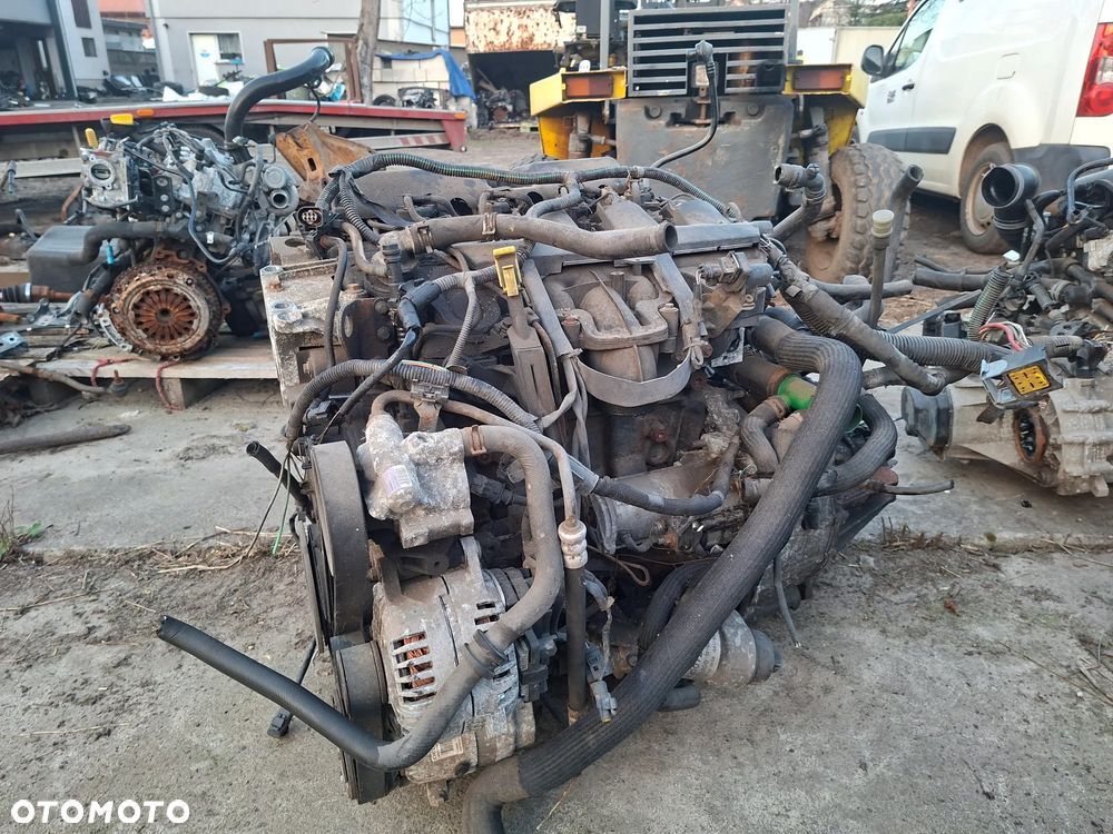 Skrzynia biegów vivaro trafic 2.5 dci pf6012 poznan - 2