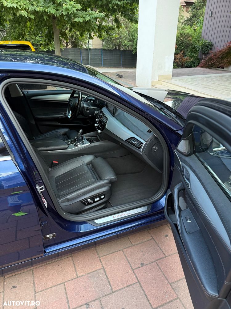 BMW Seria 5 520d AT - 9