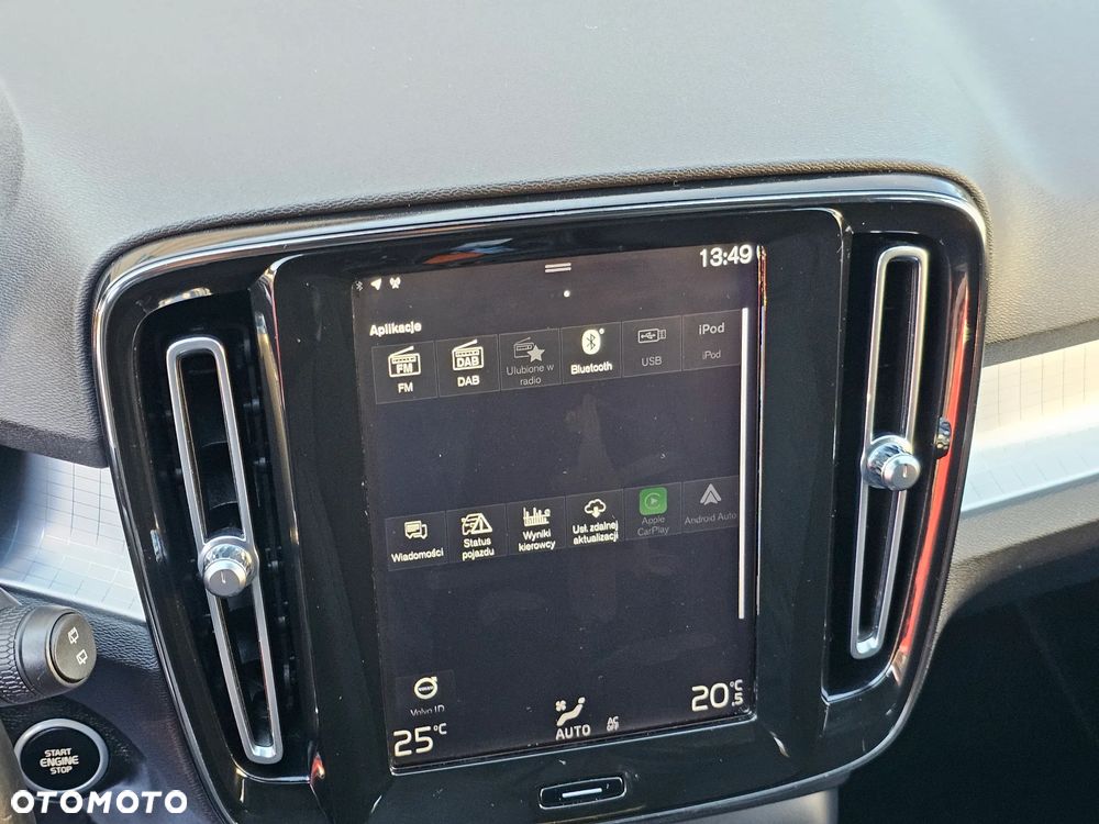 Volvo XC 40 D3 SCR Momentum - 34