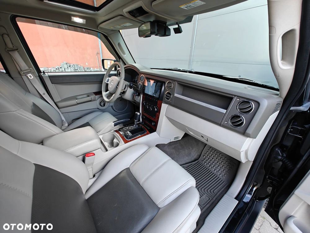 Jeep Commander 5.7 V8 Limited - 20