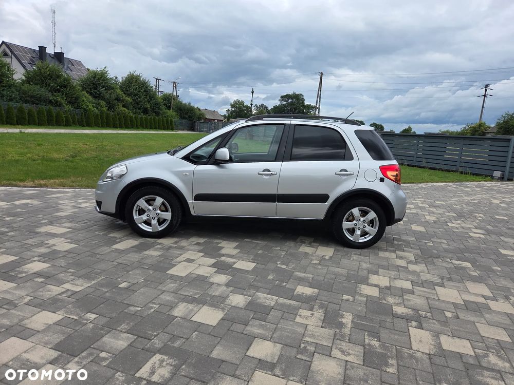 Suzuki SX4 1.6 VVT Streetline 4x2 Club - 12