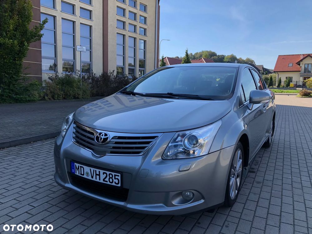 Toyota Avensis 2010 photo 3