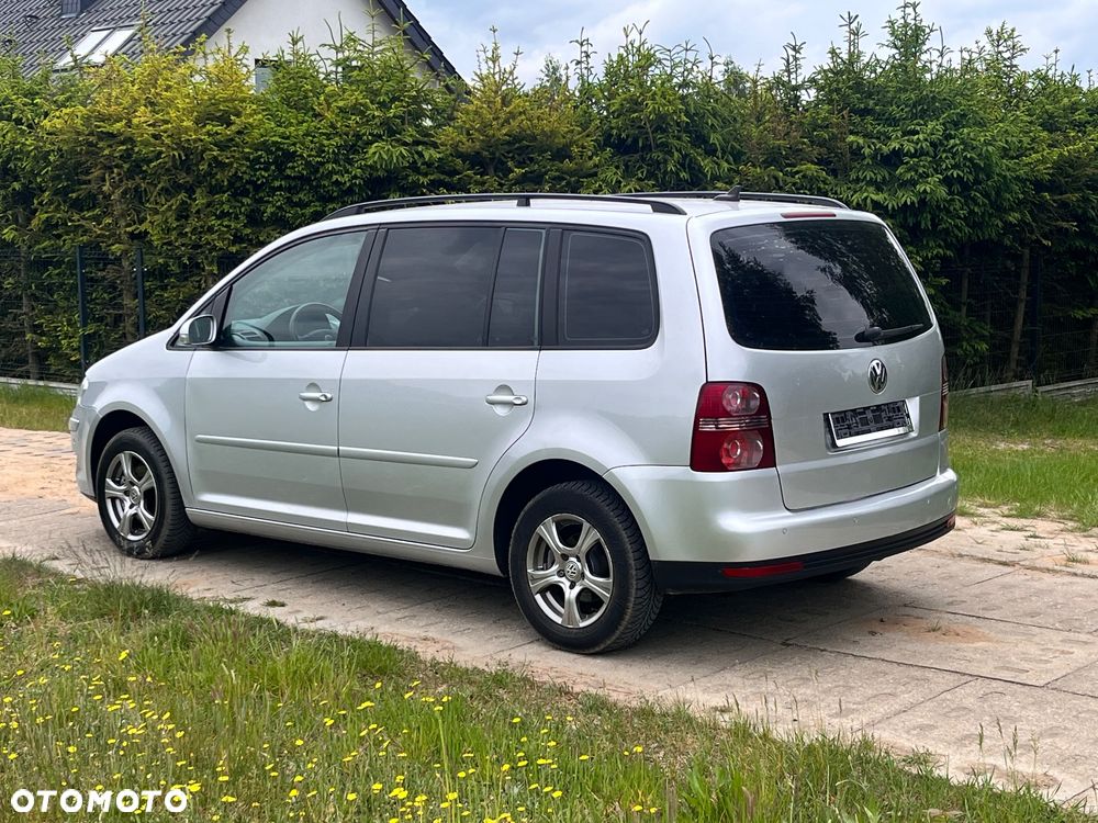 Volkswagen Touran 1.9 TDI DSG Trendline - 7