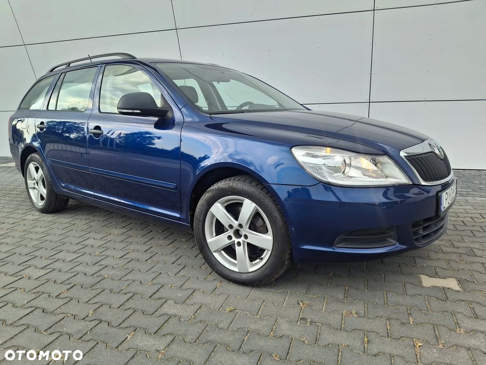 Skoda Octavia 1.6 TDI DPF Ambiente - 9