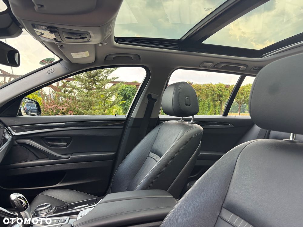 BMW Seria 5 520d Luxury Line - 15
