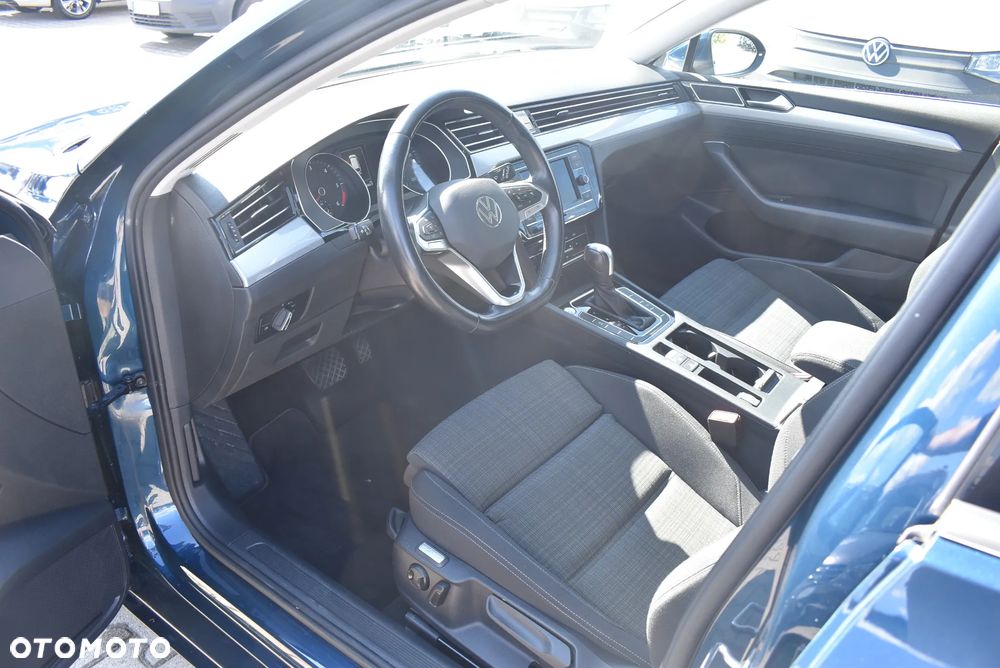 Volkswagen Passat Variant - 9