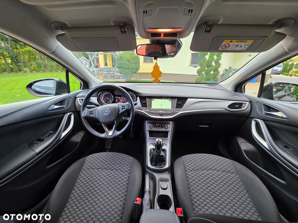 Opel Astra 1.2 T Edition S&S - 9