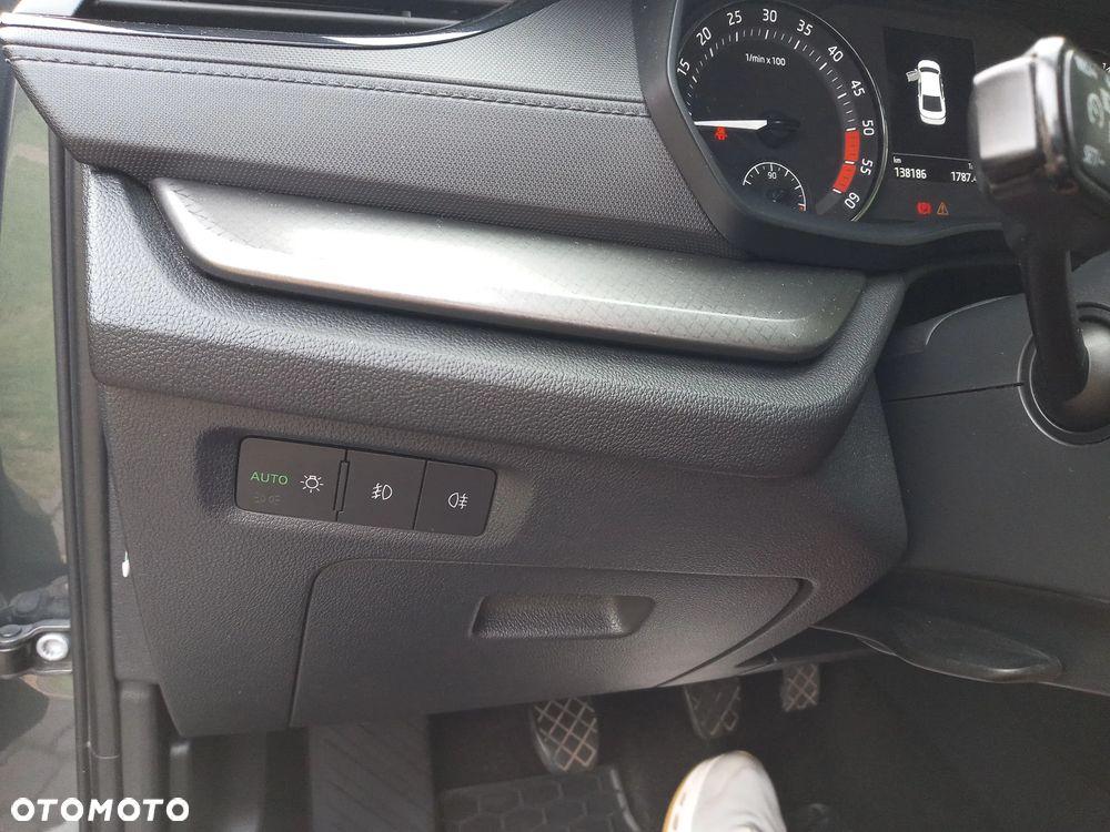 Skoda Octavia 2.0 TDI Ambition - 17