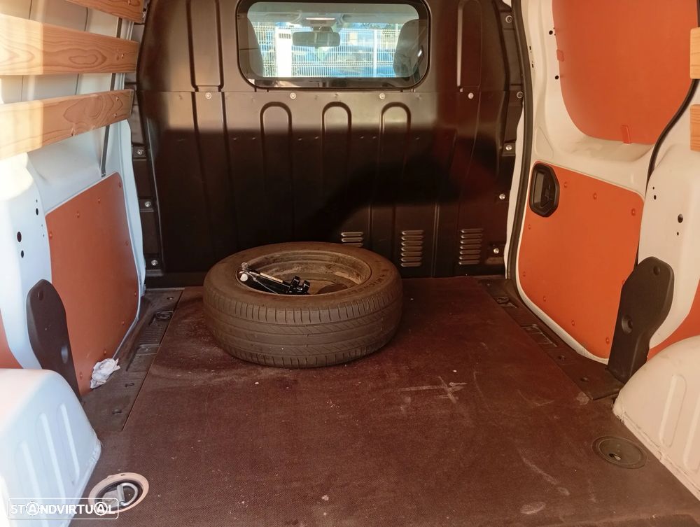 Renault Expresso 1.5 DCI - 12