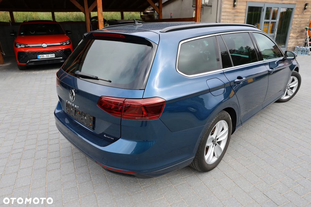 Volkswagen Passat 2.0 TDI SCR DSG 4Motion Elegance - 7