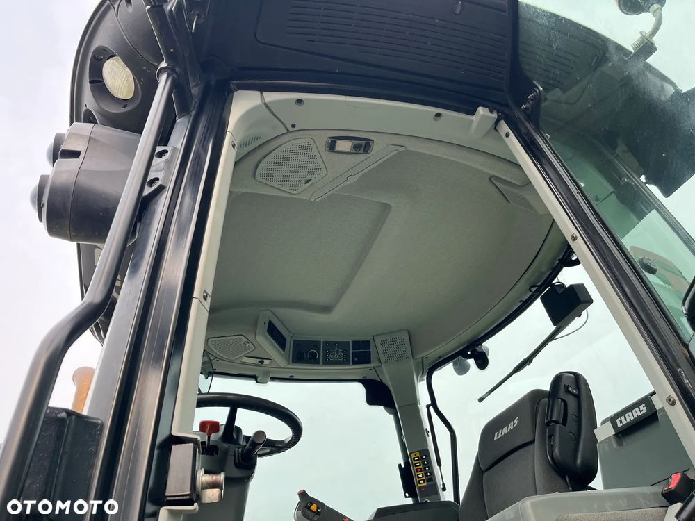 Claas Arion 640 - 11