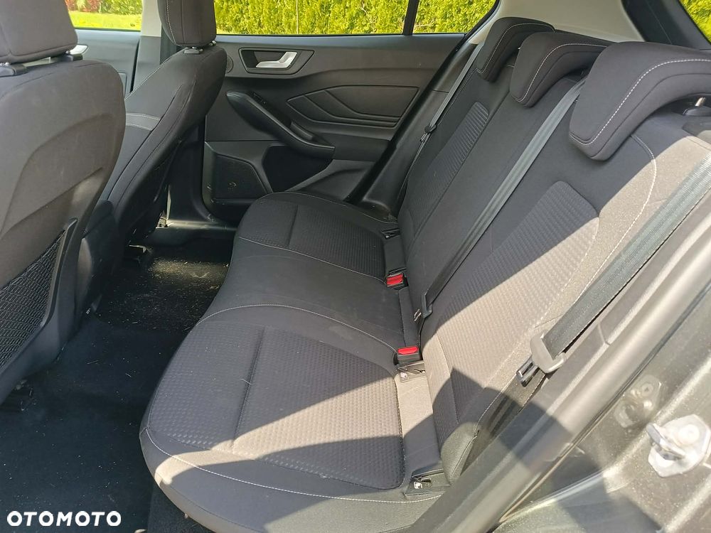 Ford Focus 1.0 EcoBoost Titanium - 31
