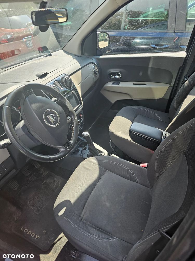 Dacia Lodgy 1.6 Laureate - 10
