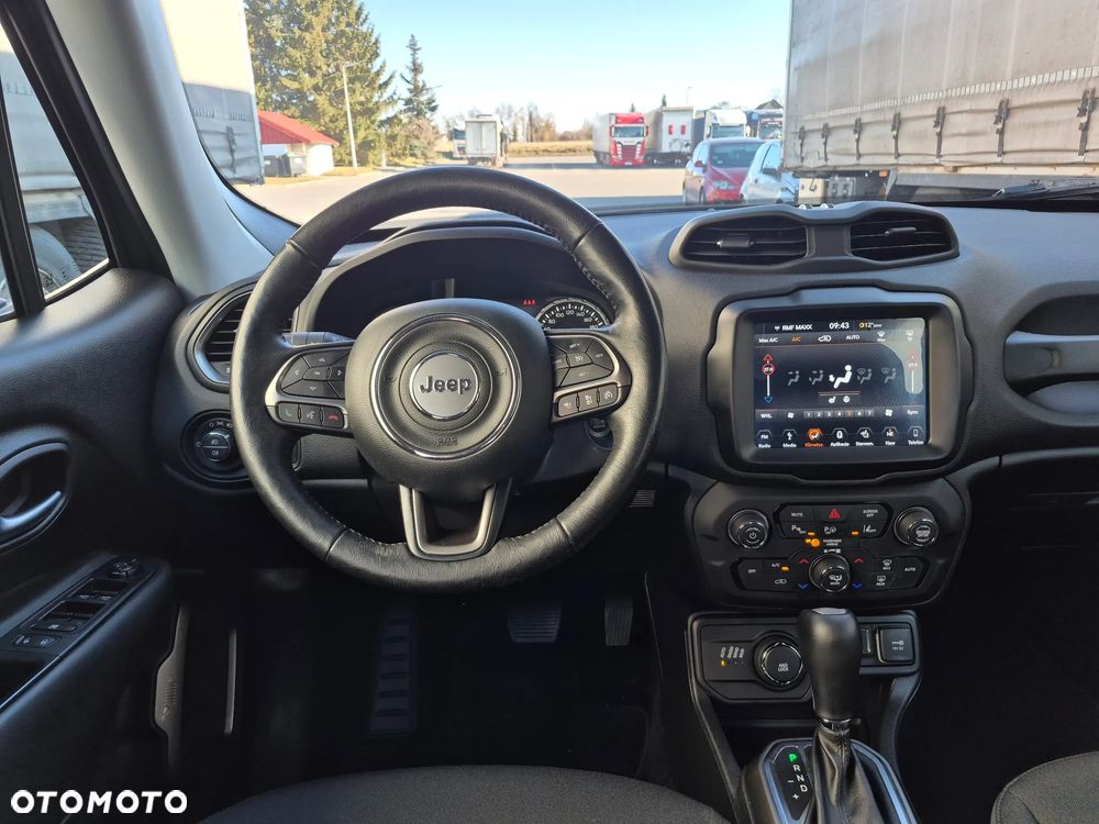 Jeep Renegade - 22
