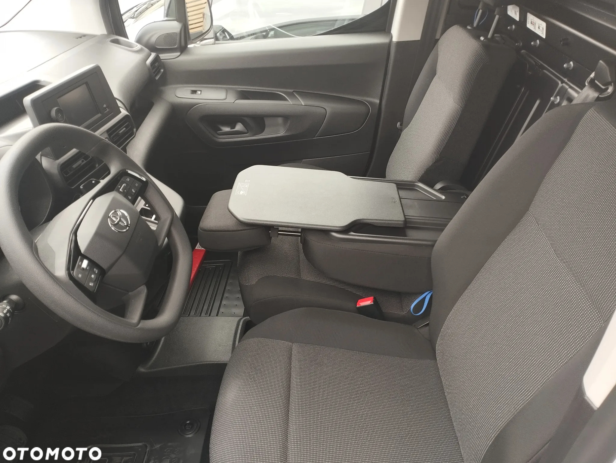 Toyota PROACE CITY - 15