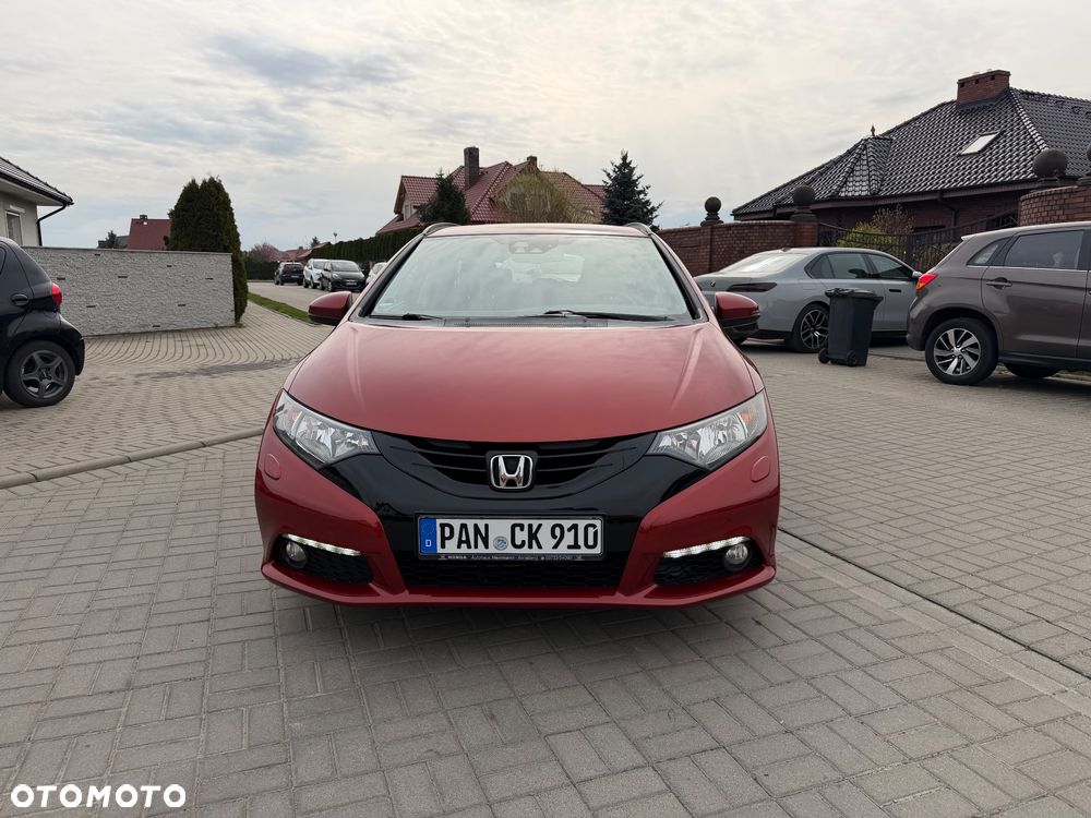 Honda Civic 1.6 i-DTEC Executive Black Edition - 3