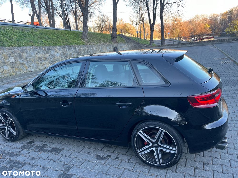 Audi A3 Sportback 1.4 TFSI Ambiente - 12
