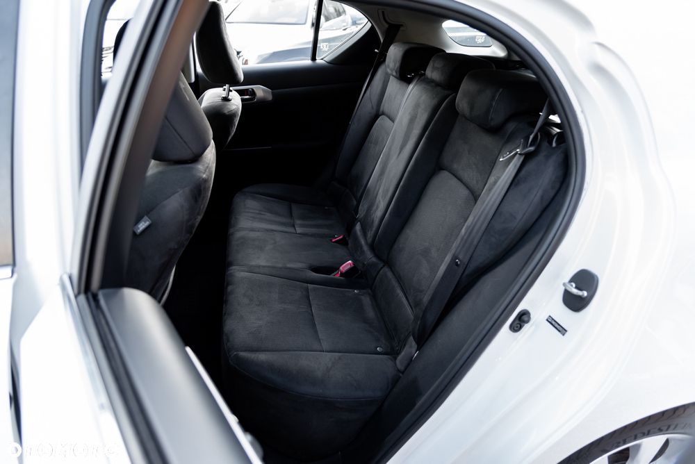 Lexus CT 200h Elegance - 23