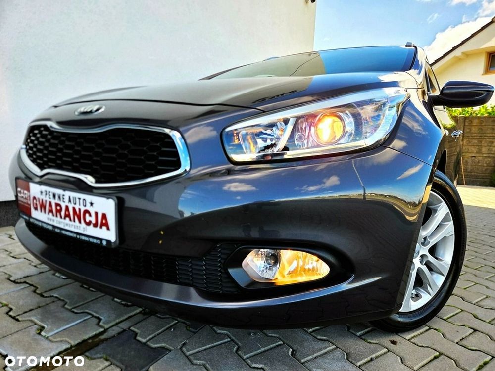 Kia Ceed 1.6 GDI Fifa World Cup Edition - 20