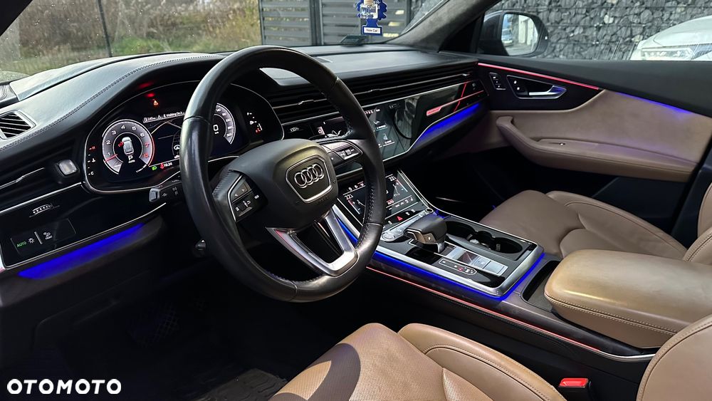 Audi Q8 55 TFSI quattro tiptronic - 8