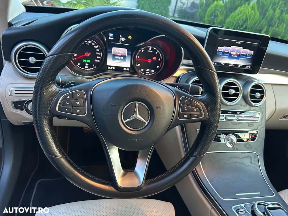 Mercedes-Benz C - 13
