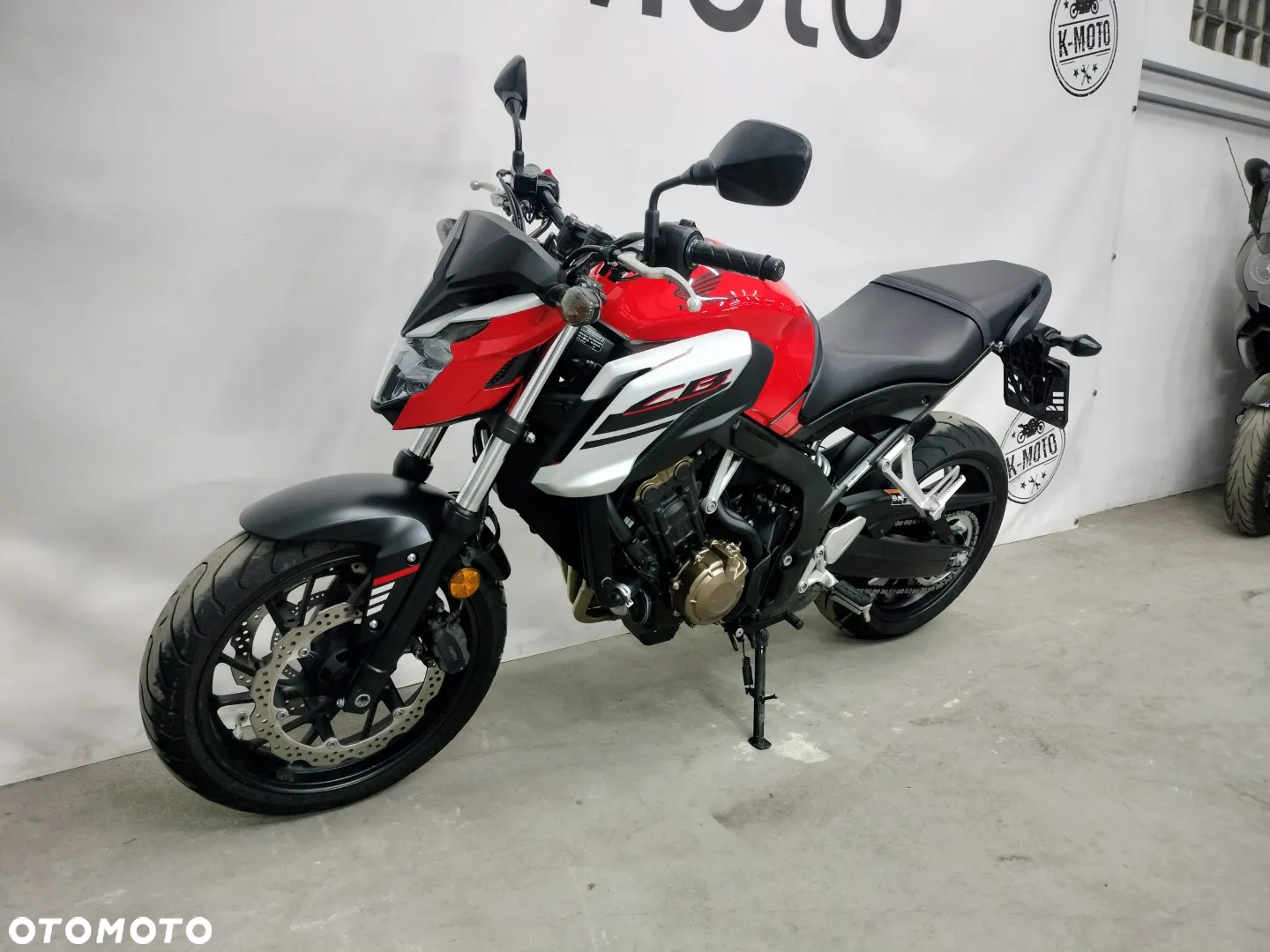 Honda CB - 16