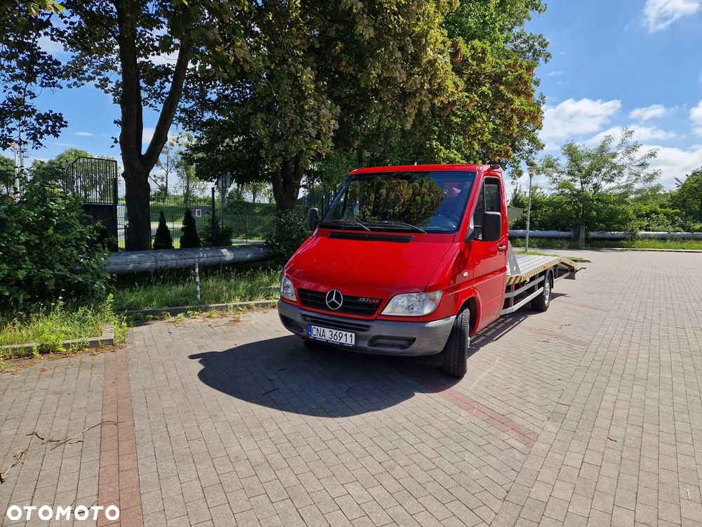 Mercedes-Benz Sprinter - 2