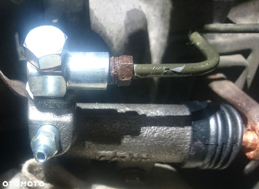 Mitsubishi Grandis 2.4 Inform - 20