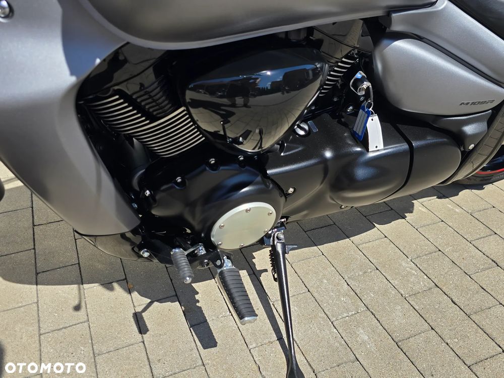 Suzuki Boulevard - 9