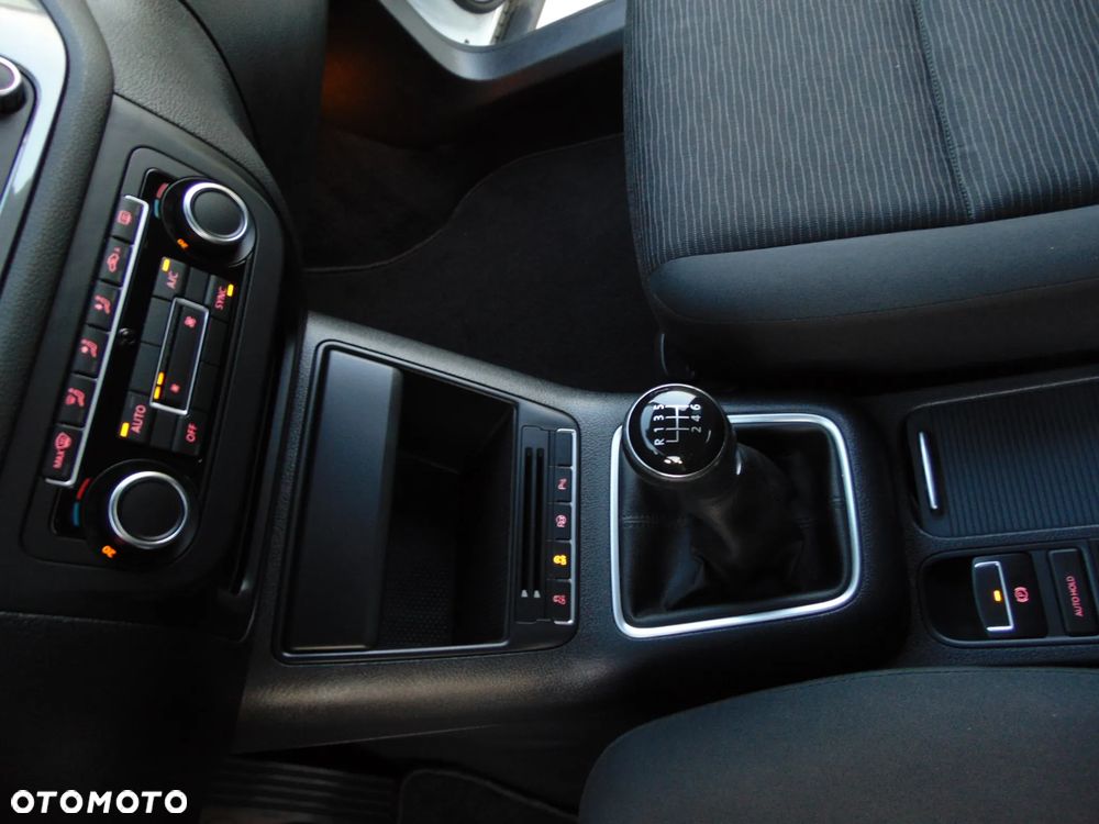 Volkswagen Tiguan 2.0 TDI DPF BlueMotion Technology Sport & Style - 17