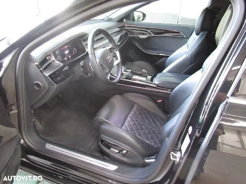 Audi A8 - 3