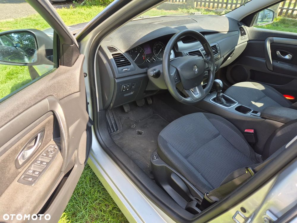 Renault Laguna 2.0 dCi Dynamique - 10