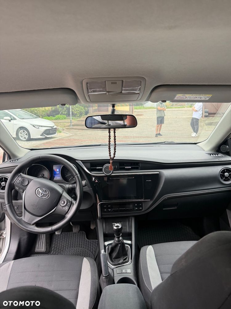 Toyota Auris 1.6 D-4D Comfort - 10