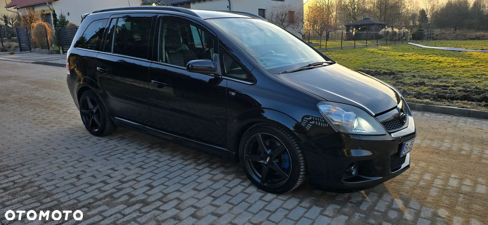 Opel Zafira 2.0 T OPC - 4