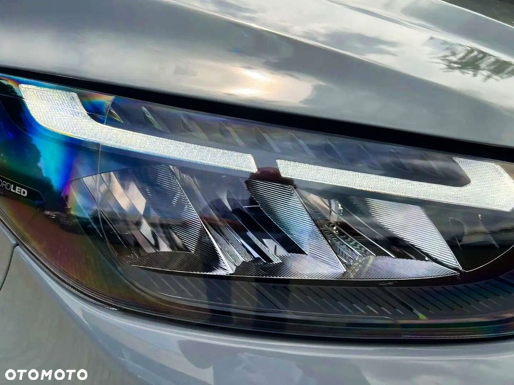 Ford Tourneo Custom - 9
