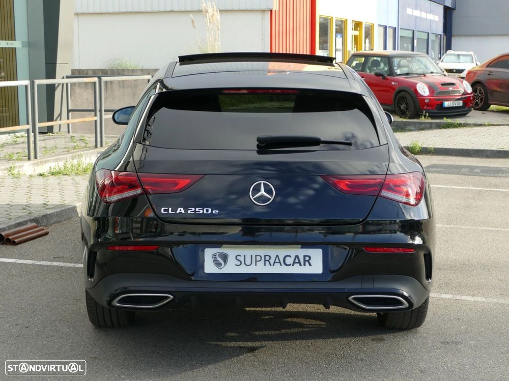 Mercedes-Benz CLA 250 e AMG Line - 4