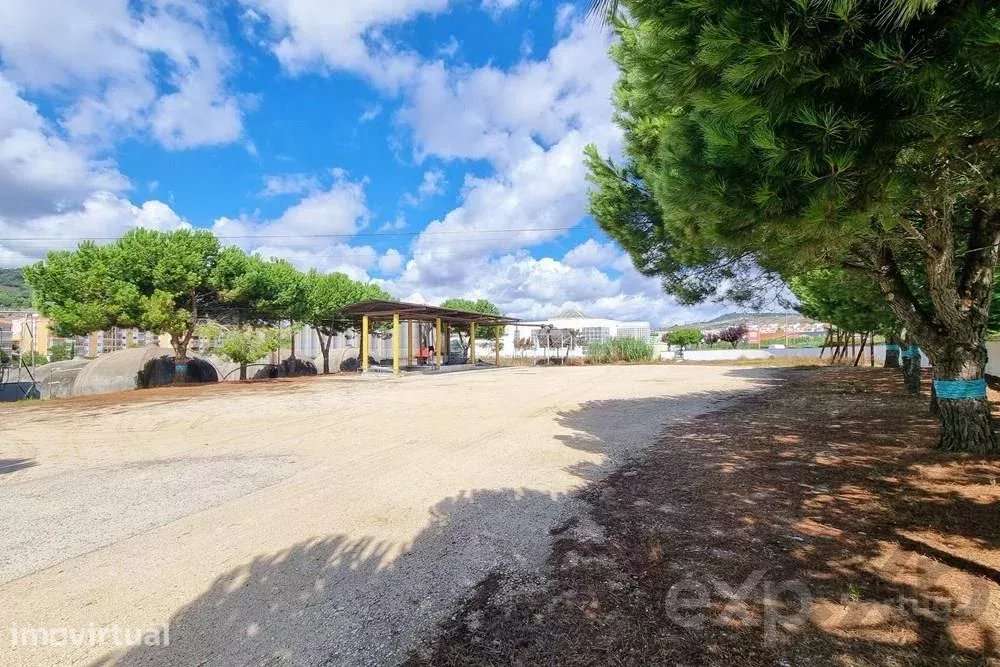 Oportunidade Única Terreno para Construção Habitação, Comercio Serviço - Grande imagem: 3/14