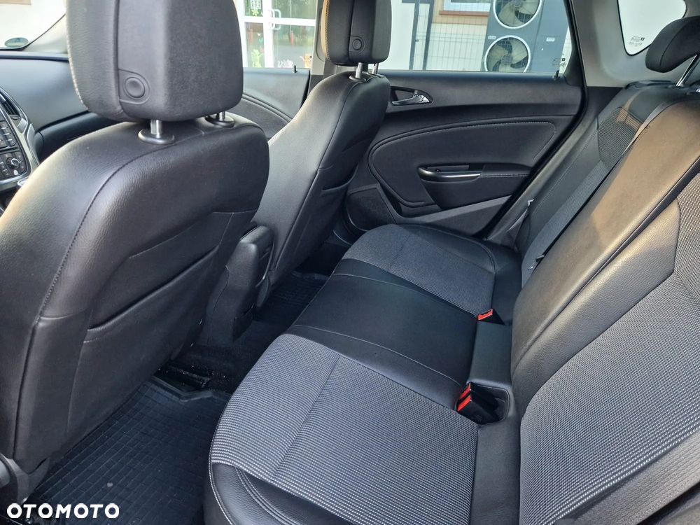 Opel Astra 1.4 T Cosmo S&S - 7