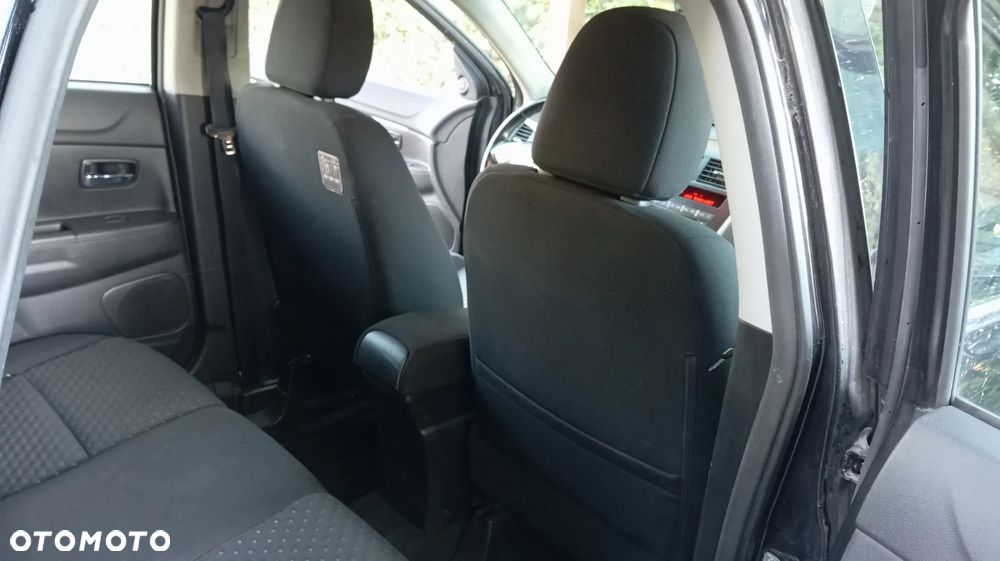 Mitsubishi Asx 2010 photo 4