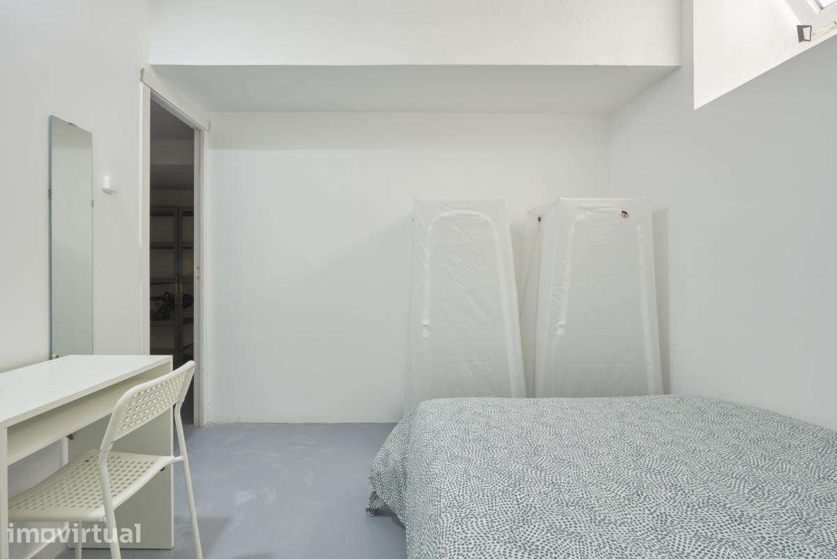 Quarto - localizado em Alvalade Lisbon - Grande imagem: 5/46