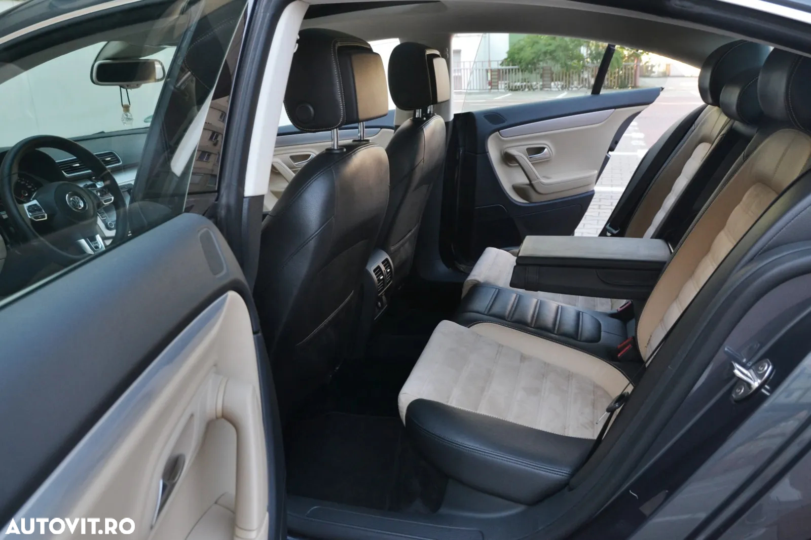 Volkswagen Passat CC 2.0 TDI BlueMotion Technology DSG - 17