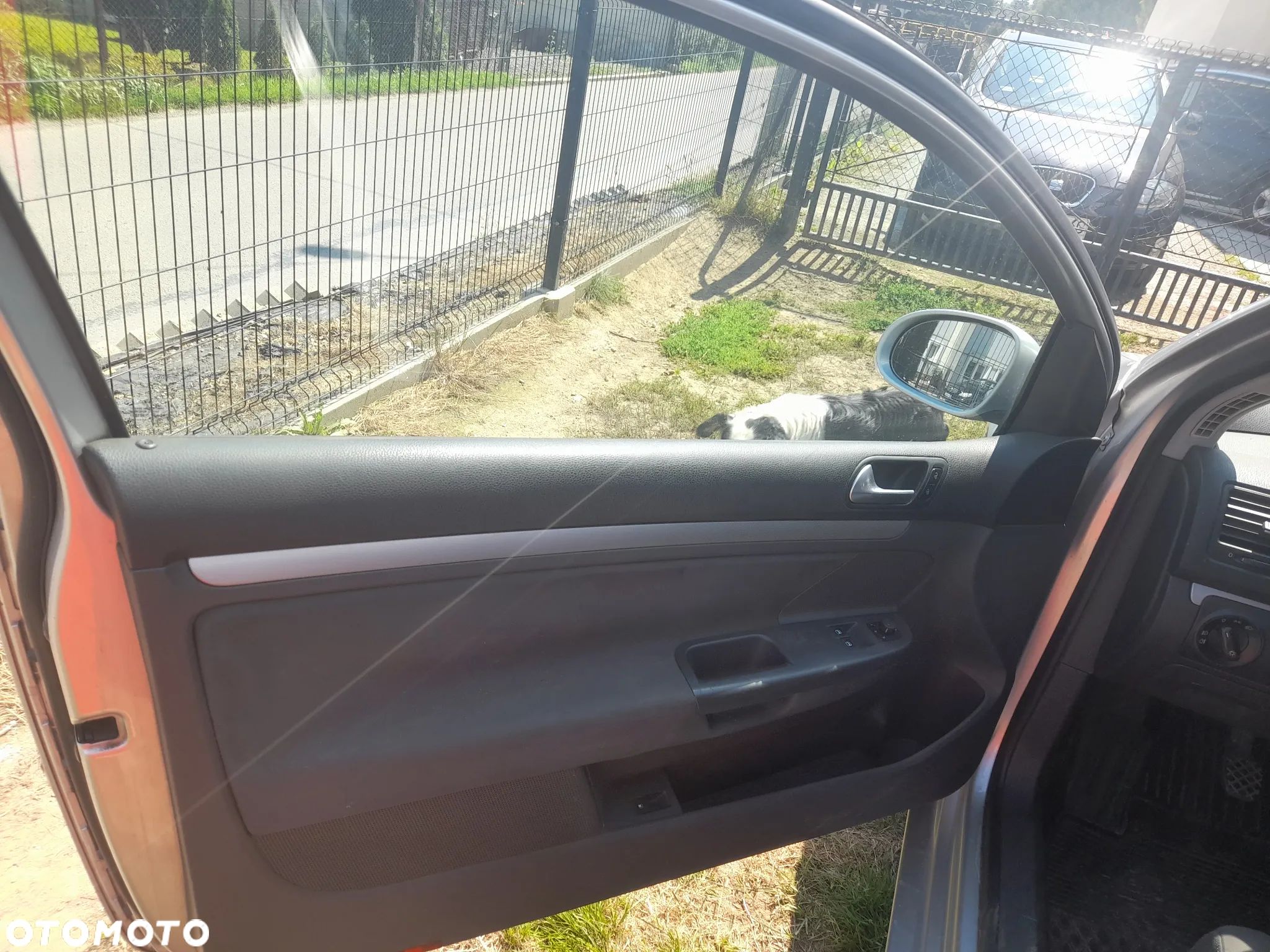 Volkswagen Golf 1.6 Comfortline - 1